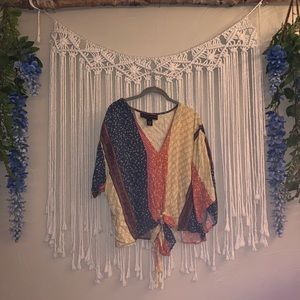 Boho floral blouse w/ knot.